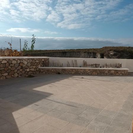 Woodstone Studios & Apartments Santorini Pýrgos Extérieur photo