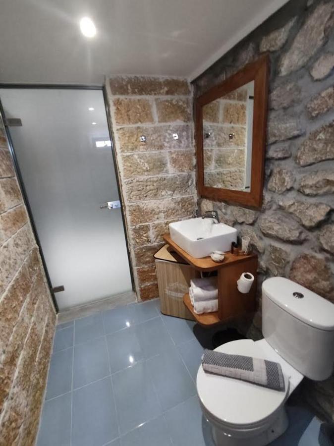Woodstone Studios & Apartments Santorini Pýrgos Extérieur photo
