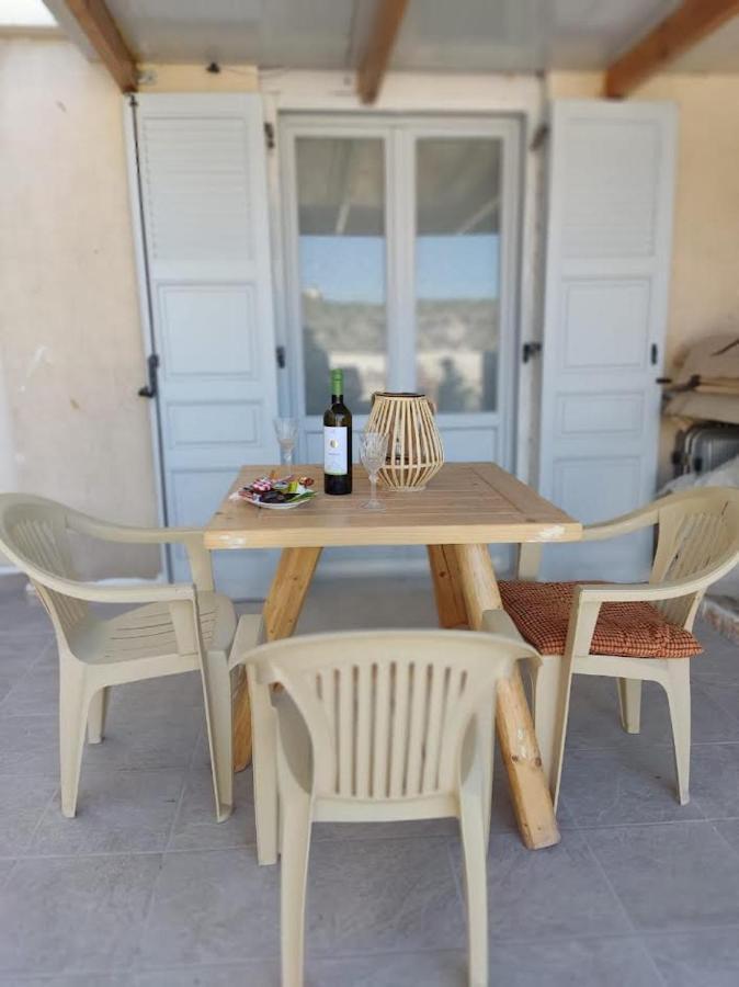 Woodstone Studios & Apartments Santorini Pýrgos Extérieur photo